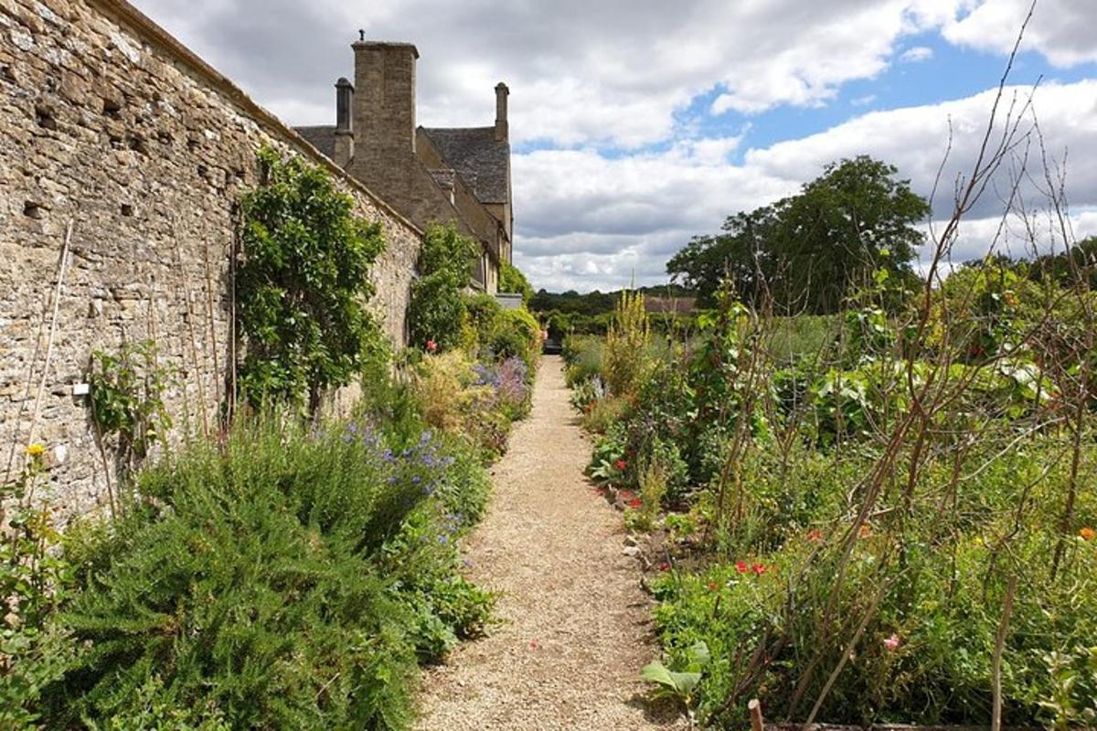 Private Downton Abbey Tour, including Bampton, Cogges Farm, and Highclere