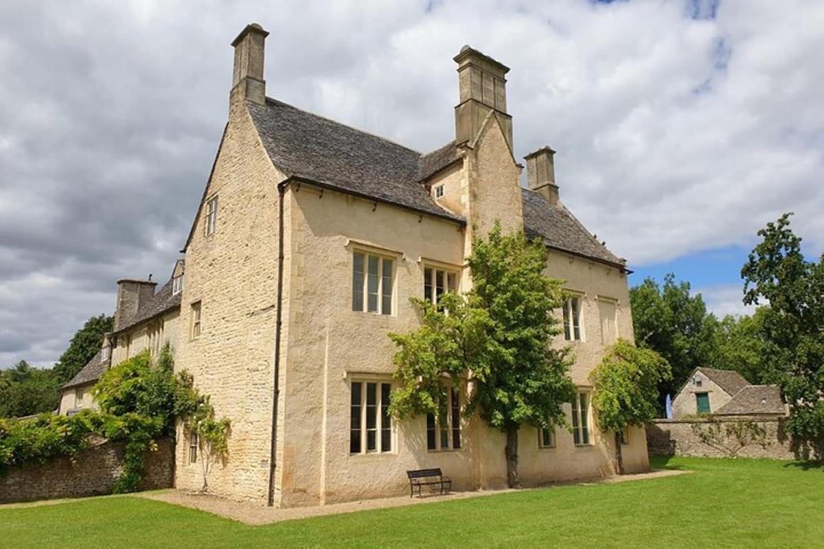 Private Downton Abbey Tour, including Bampton, Cogges Farm, and Highclere