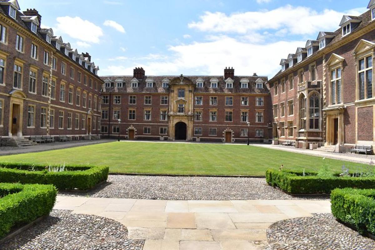 Private Day In Cambridge Tour From London by Train