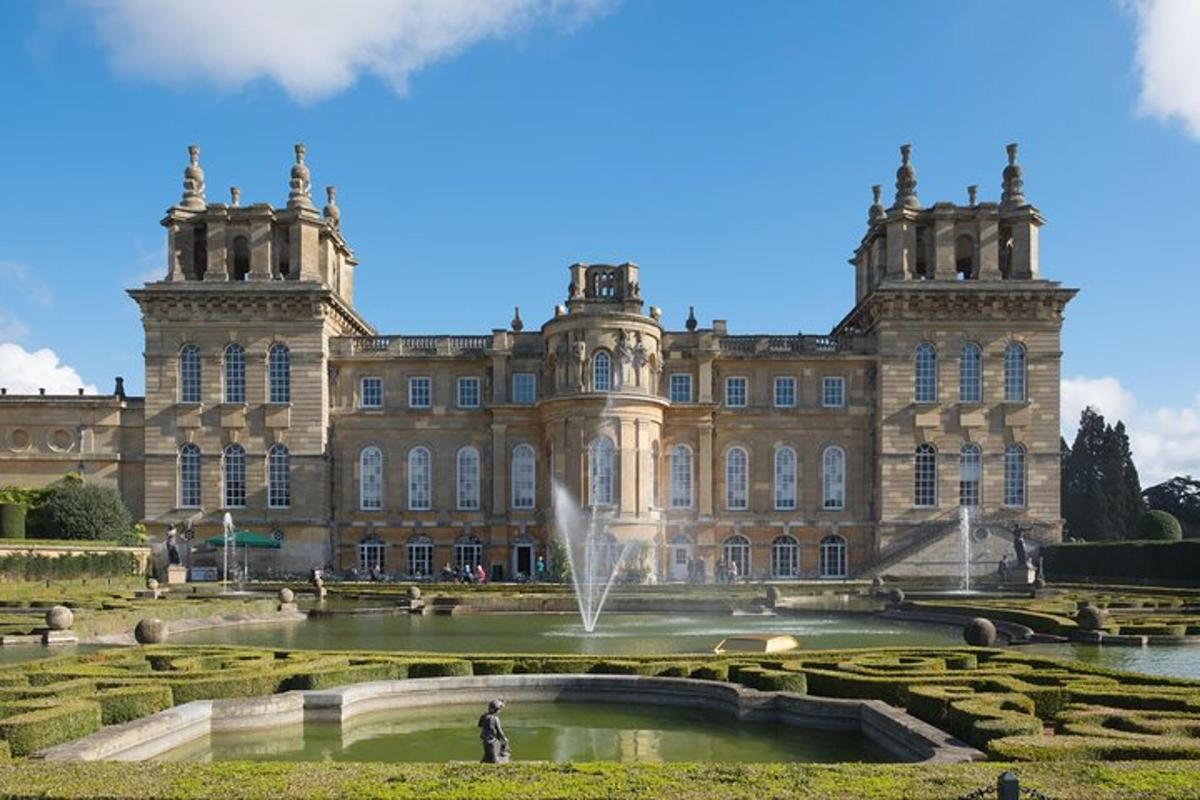 Cotswolds Countryside,Oxford & Blenheim Palace Independent Full Day Private Tour