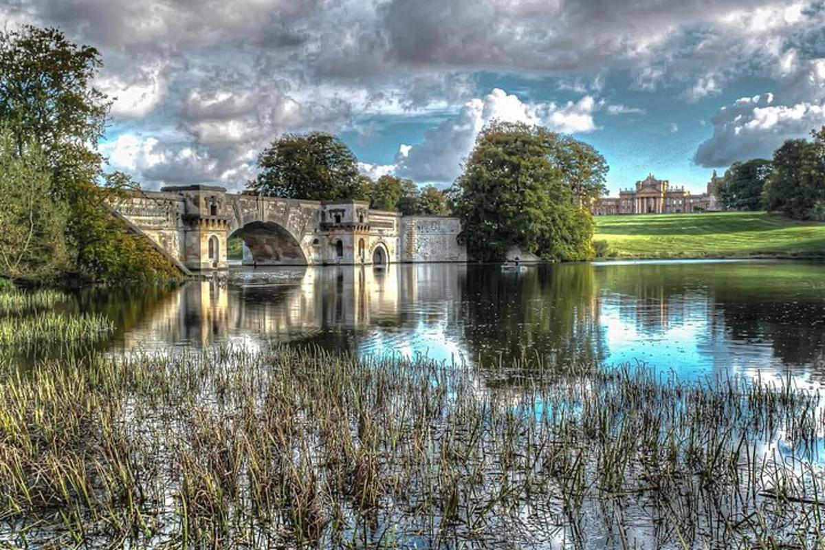 Cotswolds Countryside,Oxford & Blenheim Palace Independent Full Day Private Tour