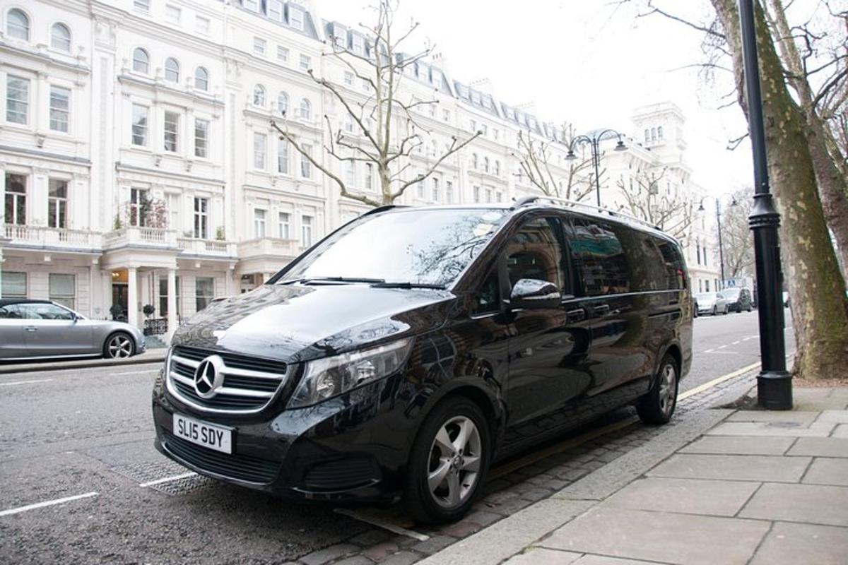 Cotswolds Countryside,Oxford & Blenheim Palace Independent Full Day Private Tour