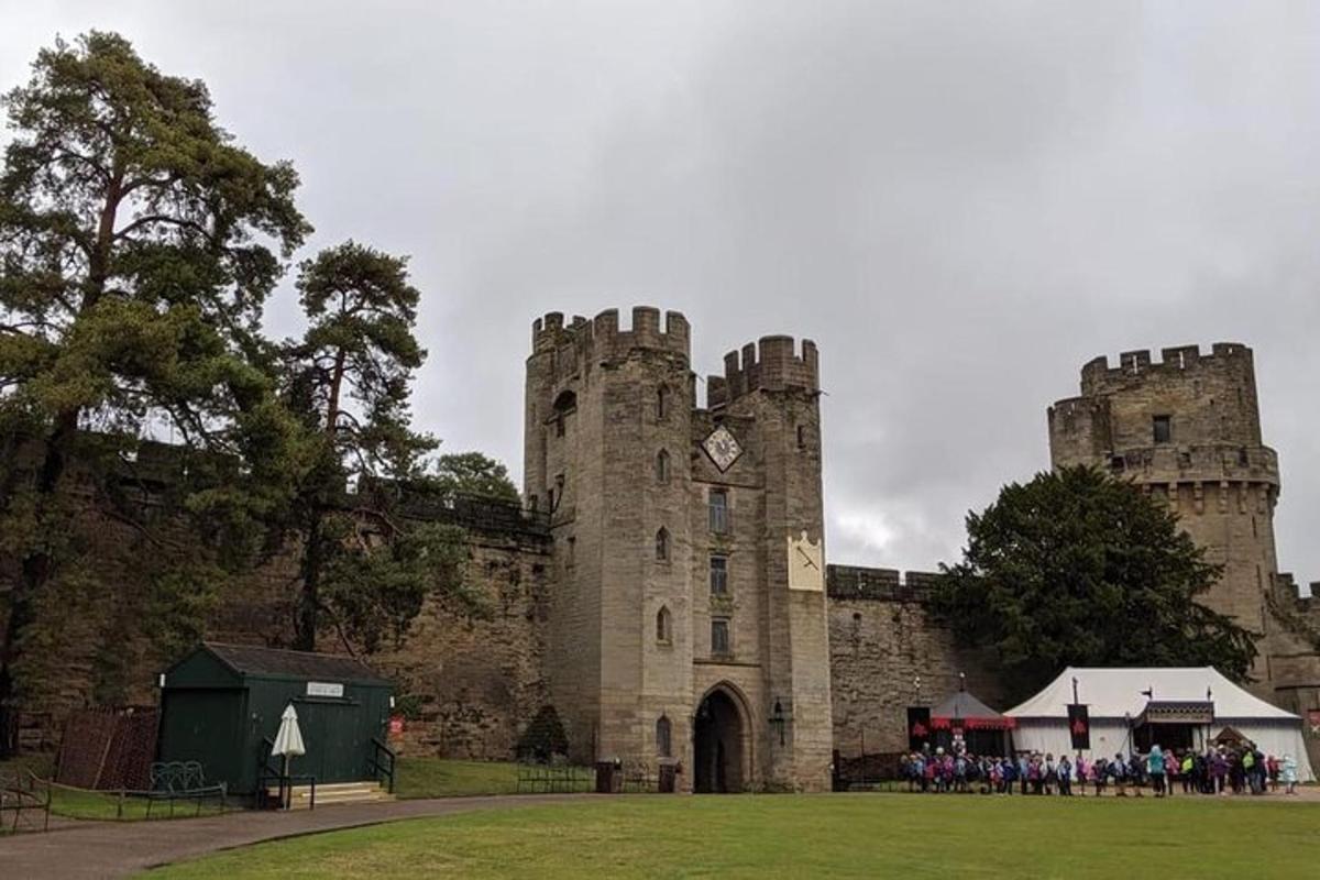 Cotswolds and warwick Castle Independent Full Day Private Tour