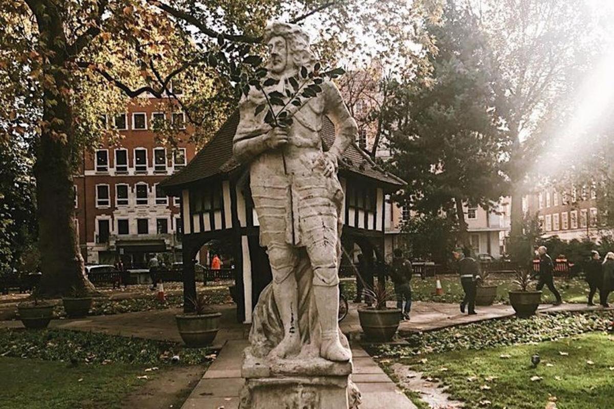 London Soho District - Exclusive Guided Walking Tour