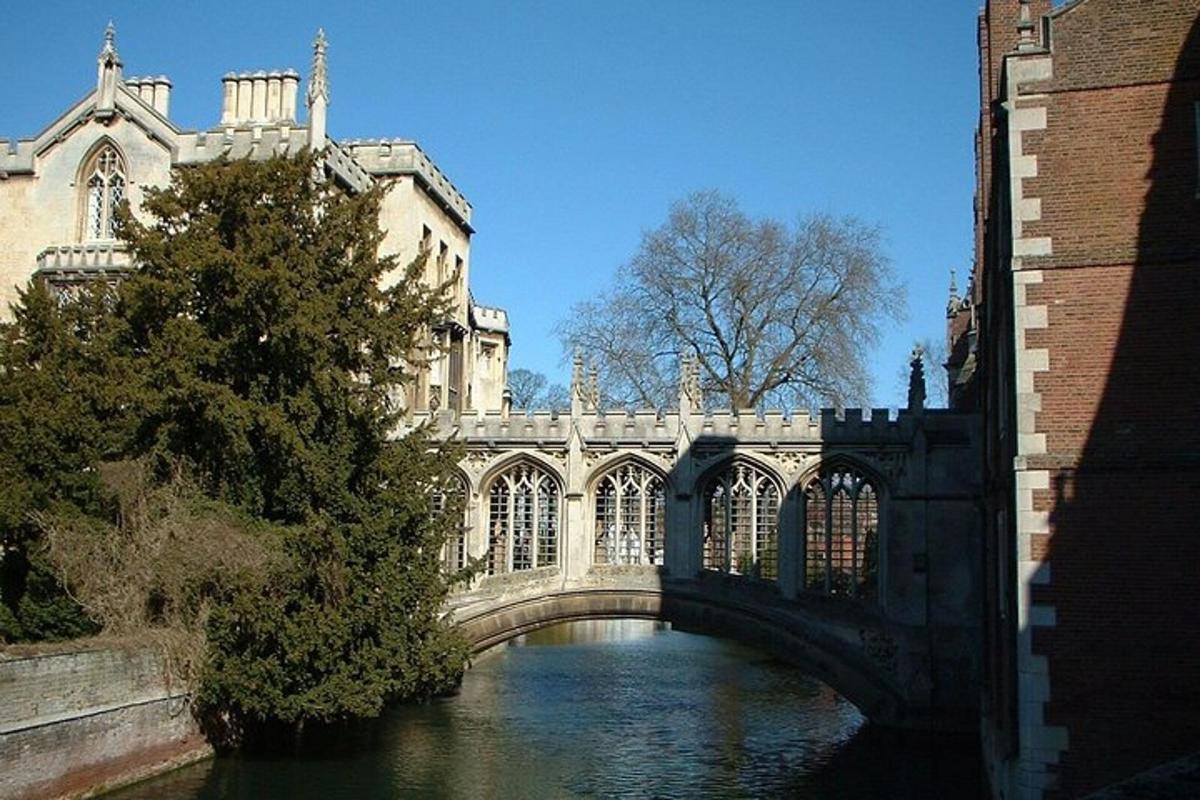 Guided Tour of Cambridge and Oxford