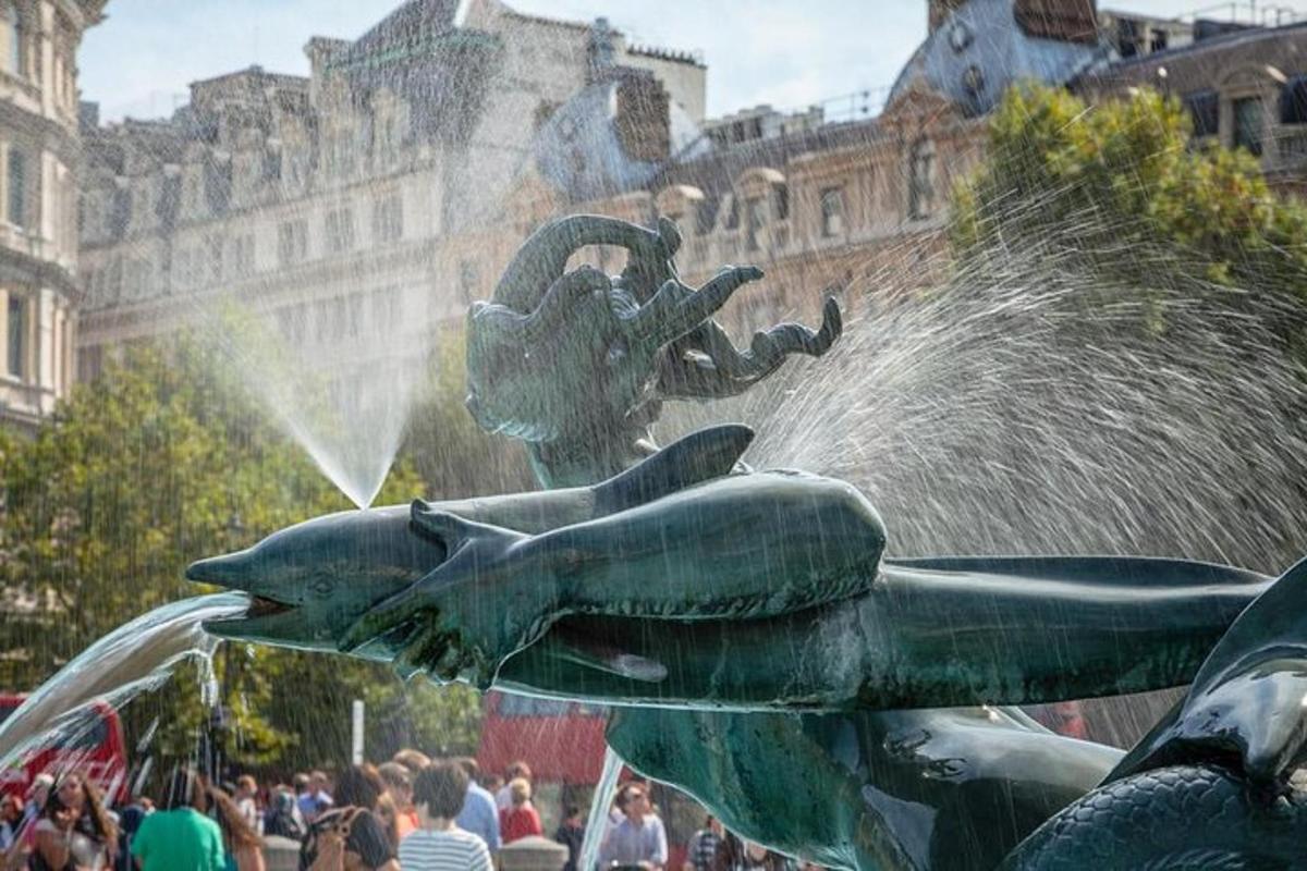 Private Tour Photography Walking Tour from Trafalgar Square to Covent Garden