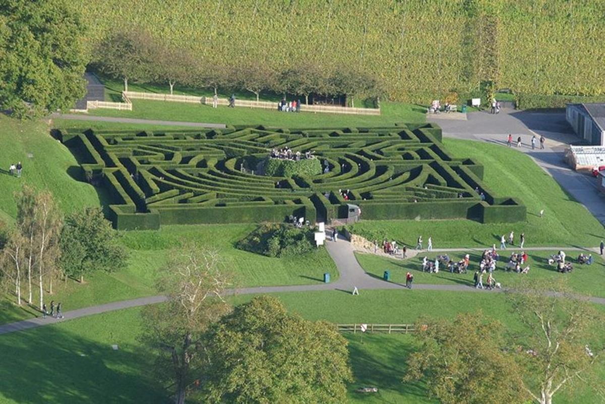KENT, Garden of England in Executive Luxury Vehicle Private Tour