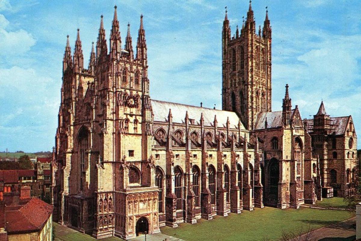 KENT, Garden of England in Executive Luxury Vehicle Private Tour
