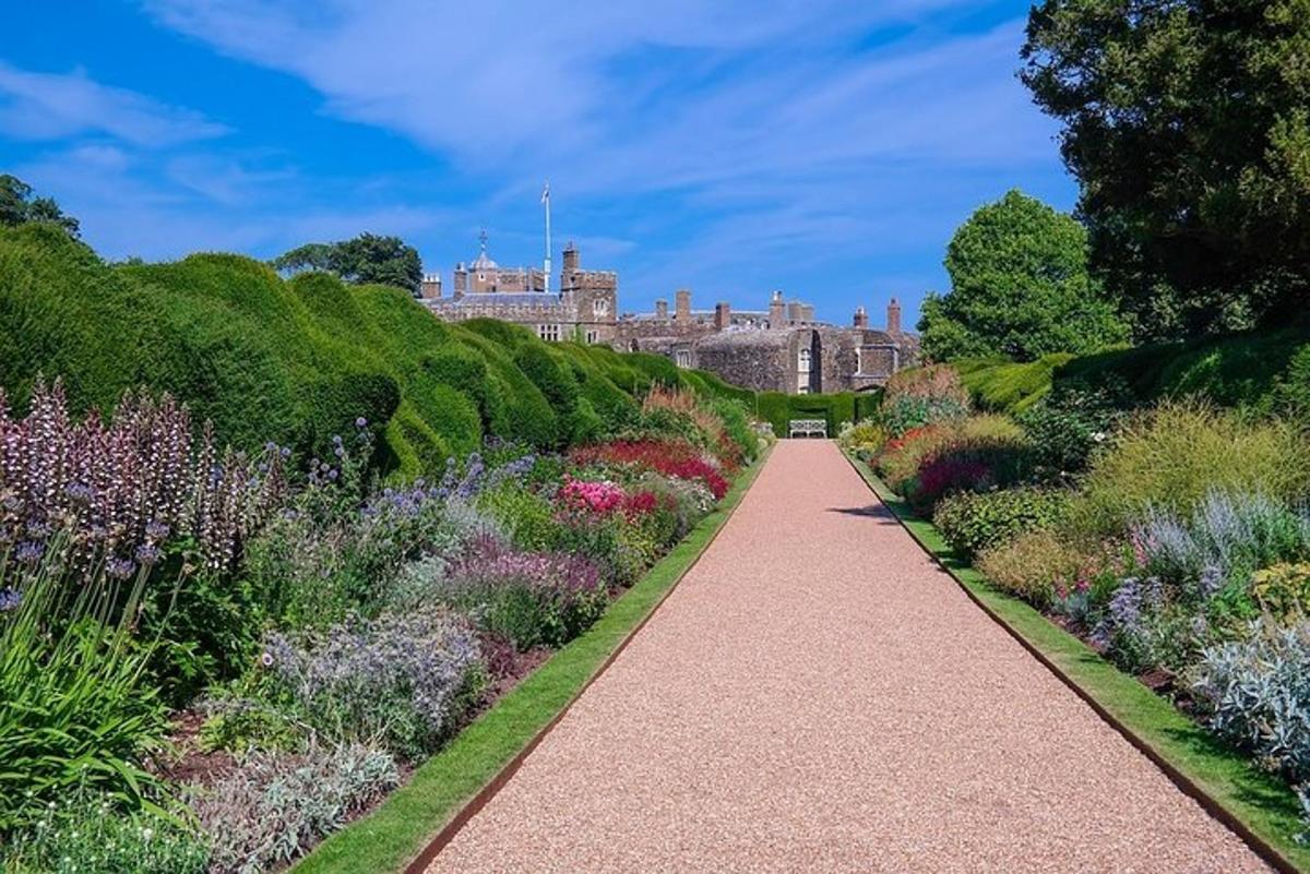 KENT, Garden of England in Executive Luxury Vehicle Private Tour