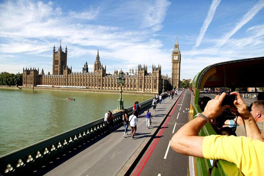 London Vintage Bus Tour with Thames River Cruise