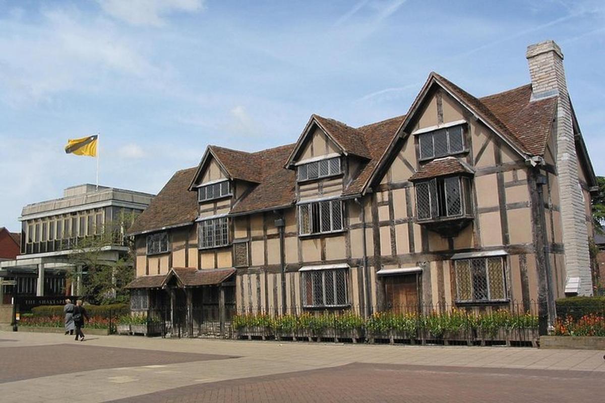 Oxford, Shakespeare Country & Cotswold Private Tour