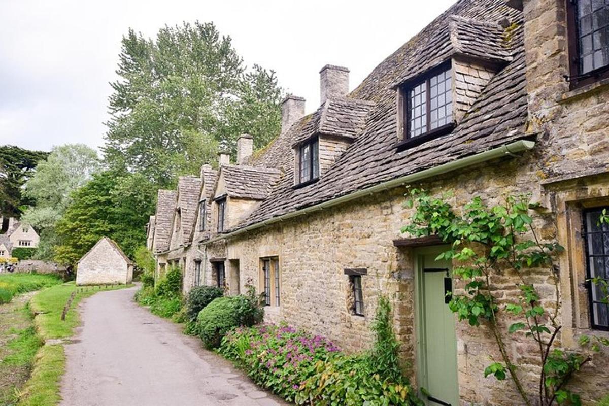 Oxford, Shakespeare Country & Cotswold Private Tour
