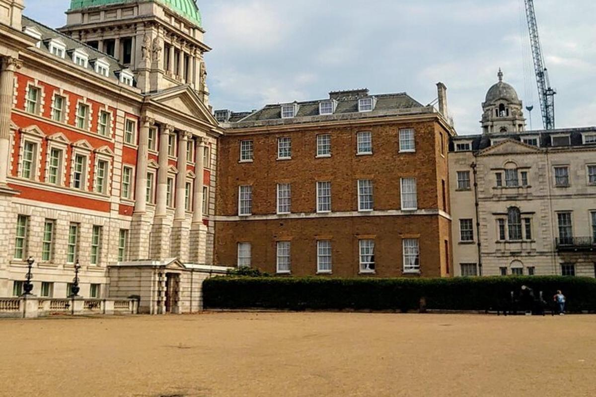 Winston Churchill's London At War. A Private Walk Through Britain's Darkest Hour