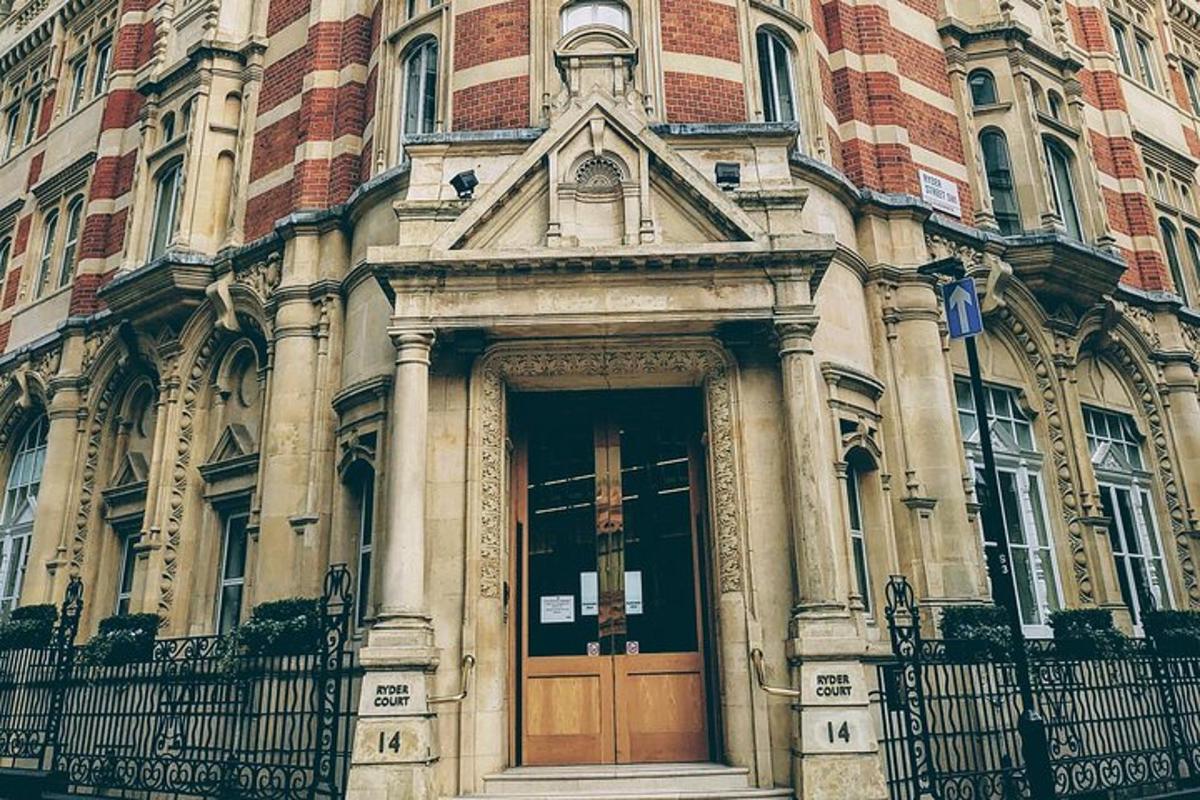 Winston Churchill's London At War. A Private Walk Through Britain's Darkest Hour