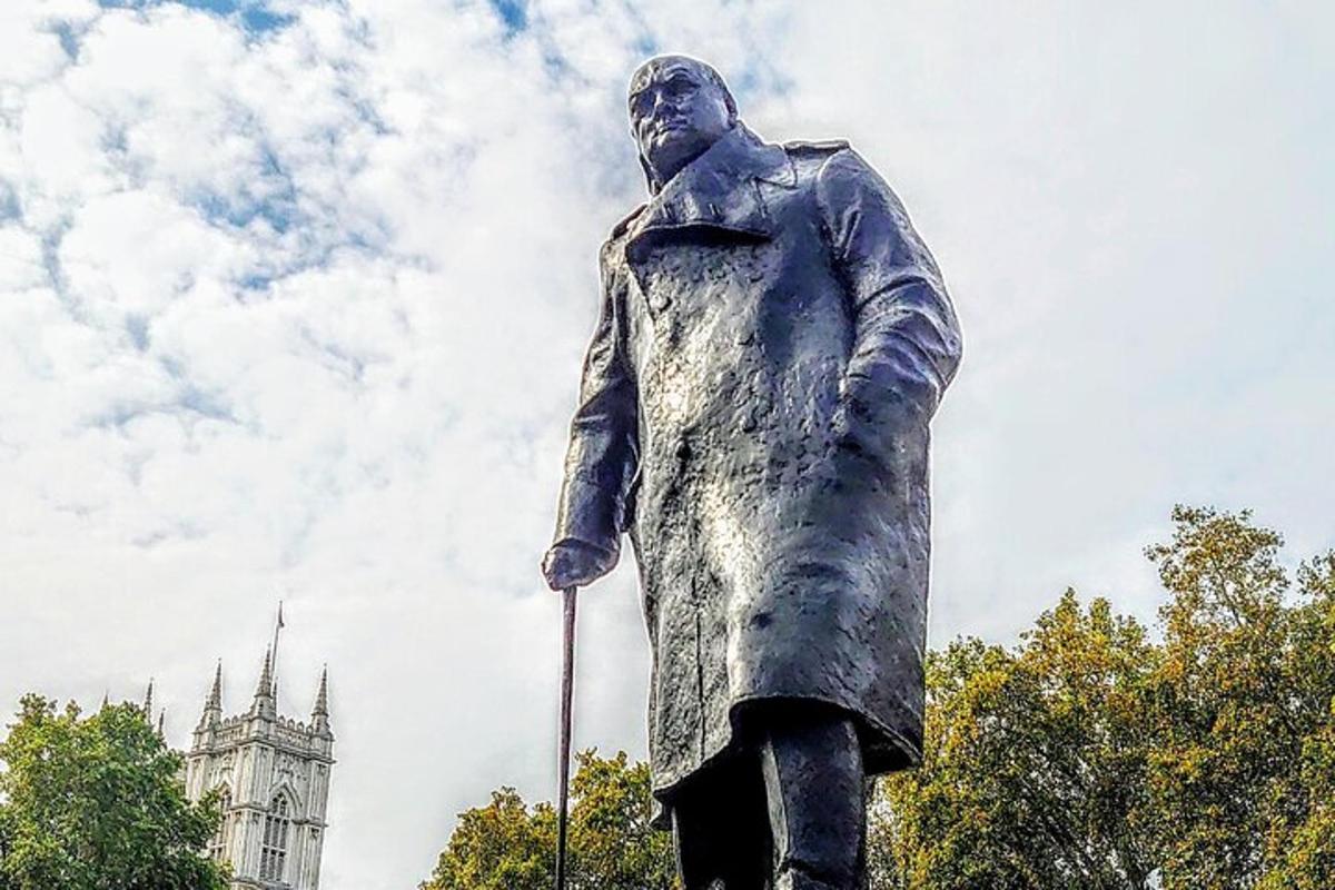 Winston Churchill's London At War. A Private Walk Through Britain's Darkest Hour