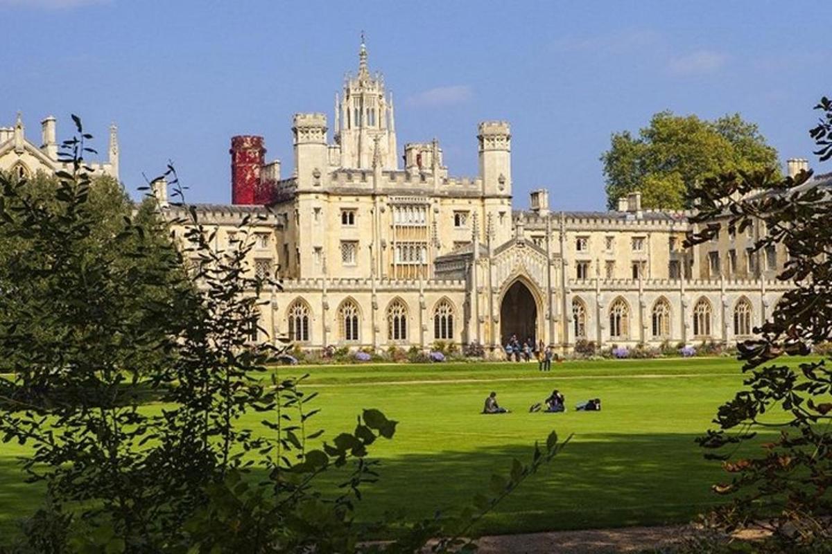 Oxford and Cambridge Universities Day Tour