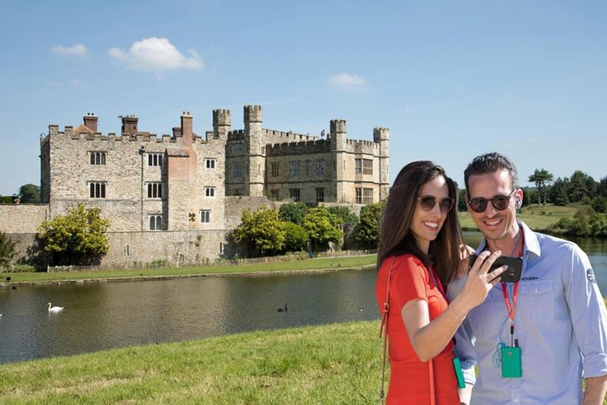 Leeds Castle, Canterbury Cathedral and Dover Tour