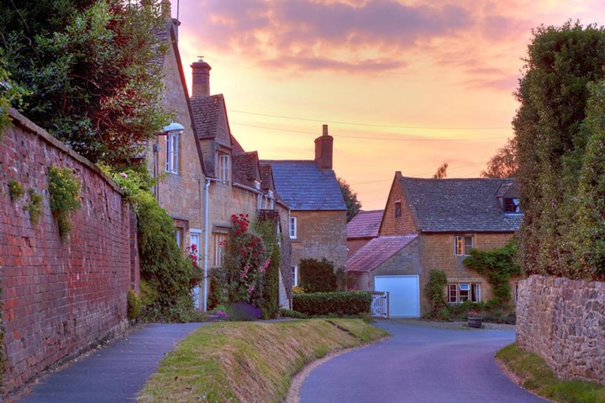 Cotswolds Small Group Tour from London