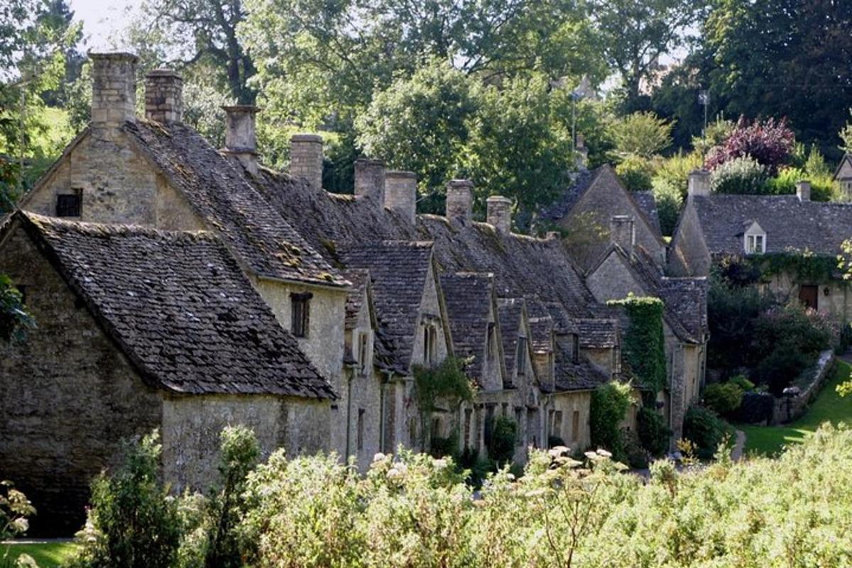 Cotswolds Small Group Tour from London