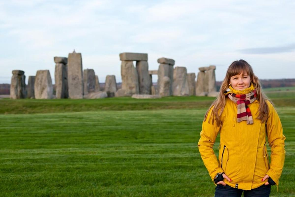 Full-day Guided Tour of Bath and Stonehenge