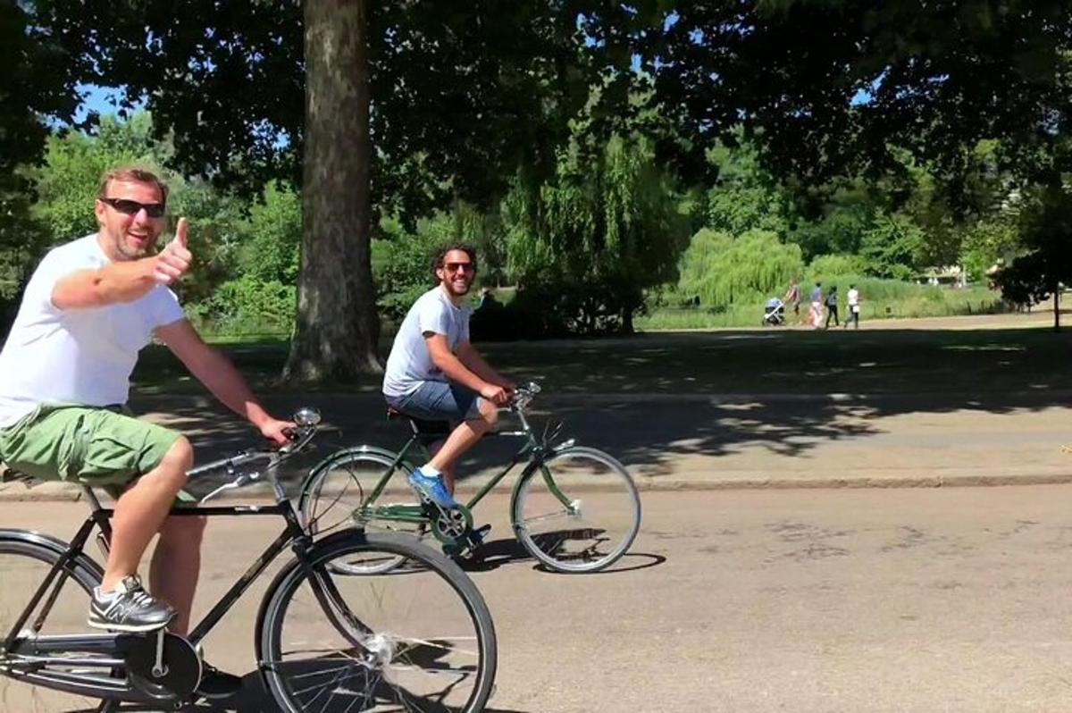 Half-day Bike Tour with Pub Visit & Spray Painting