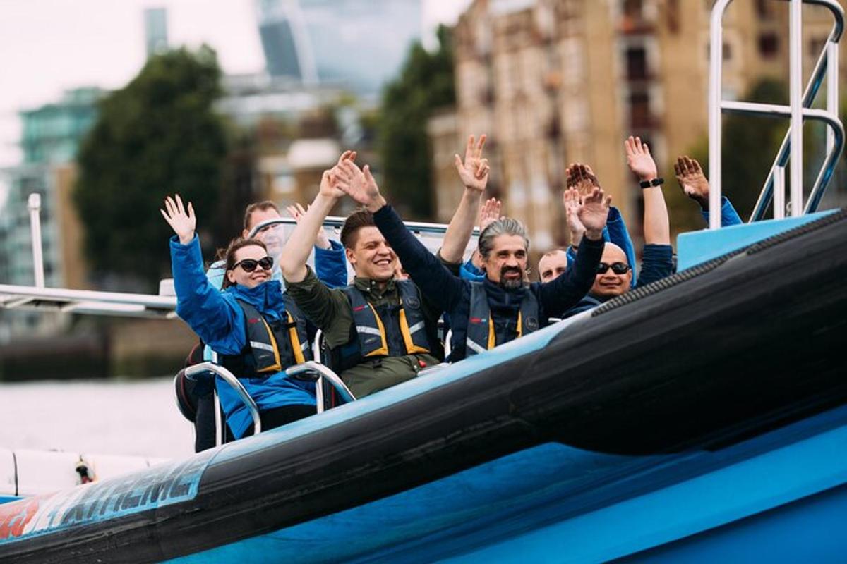 London: Bond for a Day - All Inclusive with Speedboat