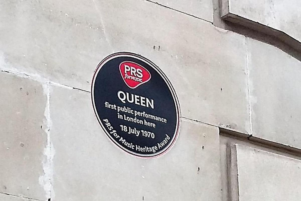 Beatles'n More Rock'n Roll Private Taxi Tour