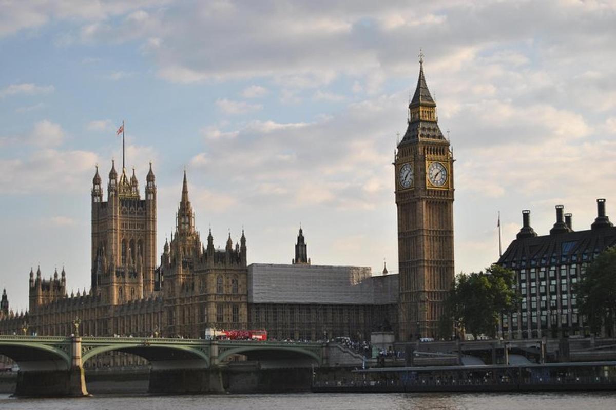 Private tour of central London by car