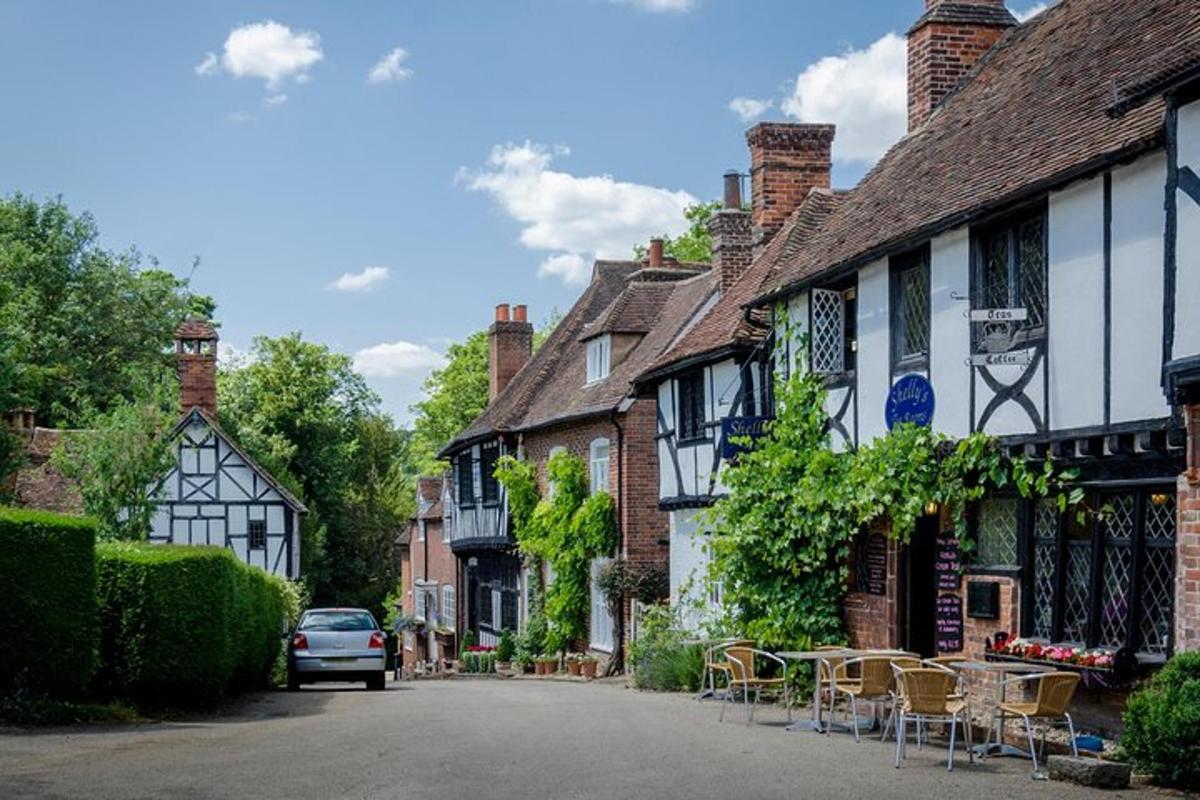 Private Tour to Canterbury, Dover Castle & Chilham