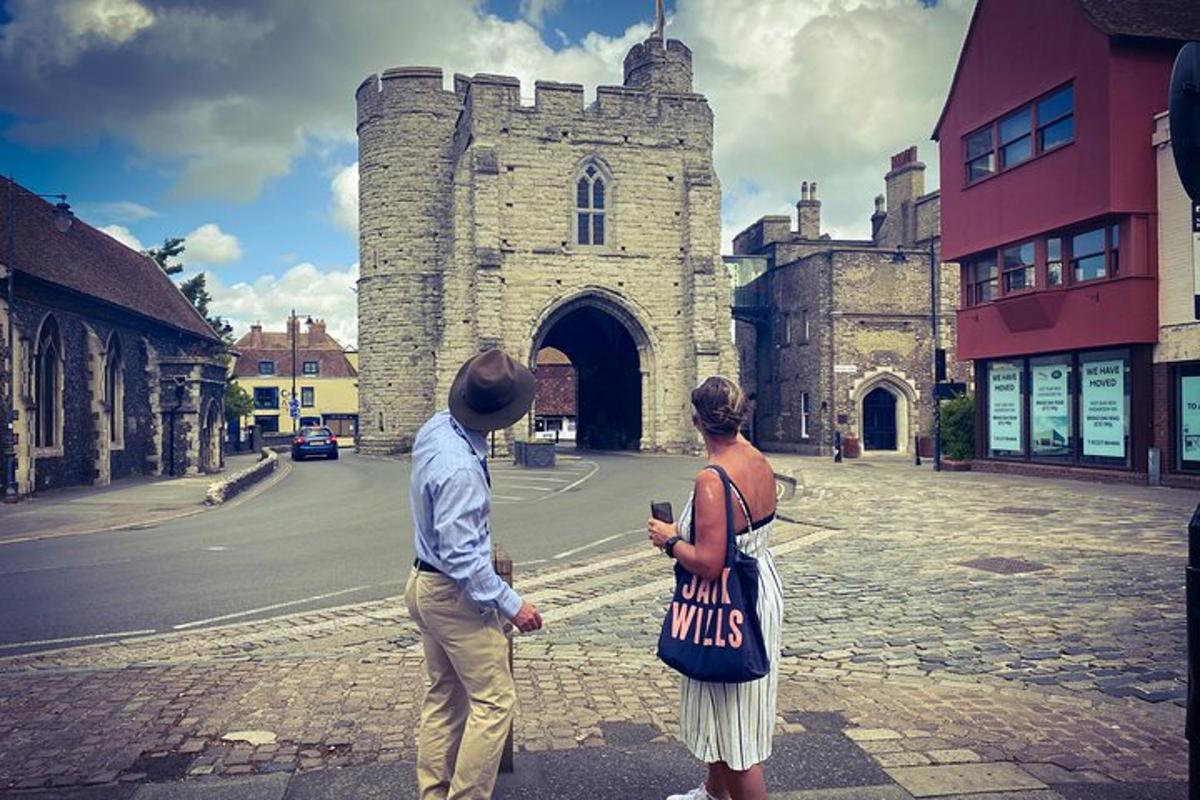 Private Tour to Canterbury, Dover Castle & Chilham