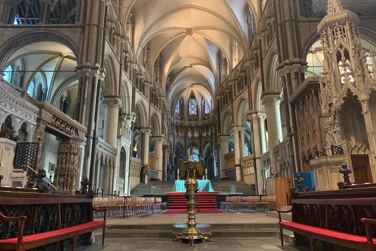 Private Tour to Canterbury, Dover Castle & Chilham