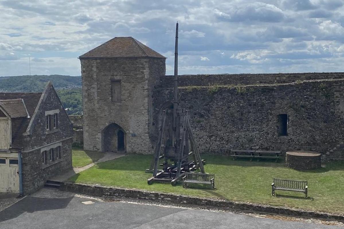 Private Tour to Canterbury, Dover Castle & Chilham