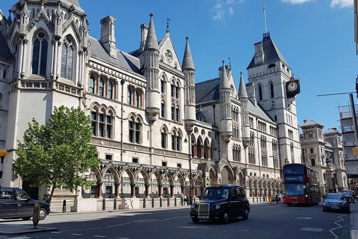 London Taxi Tour - Private Tour Guide  Narration In A London Cab