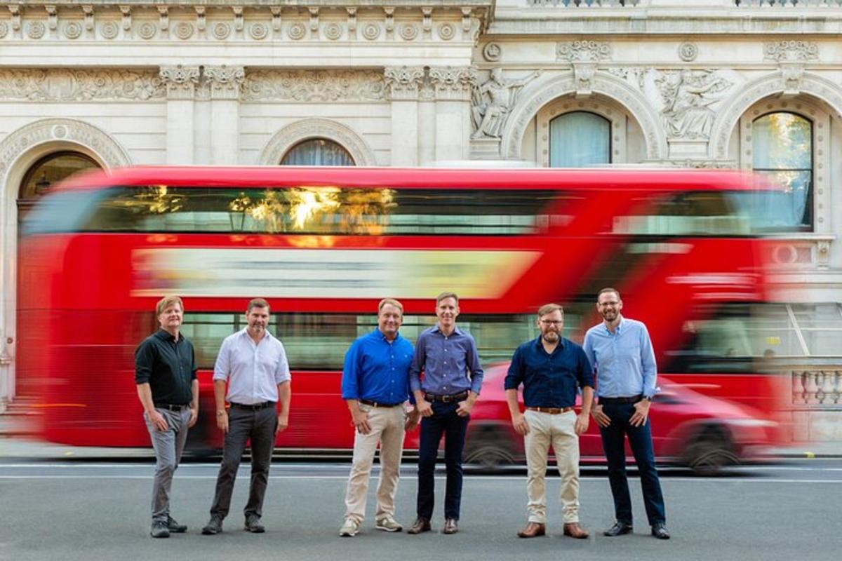 Private Vacation Photography Session with Local Photographer in London