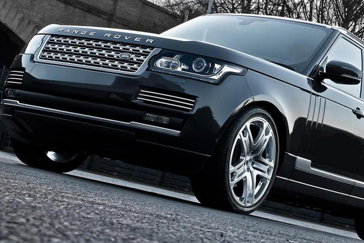Luxury Range Rover at your Disposal in London for Full Day City Tour