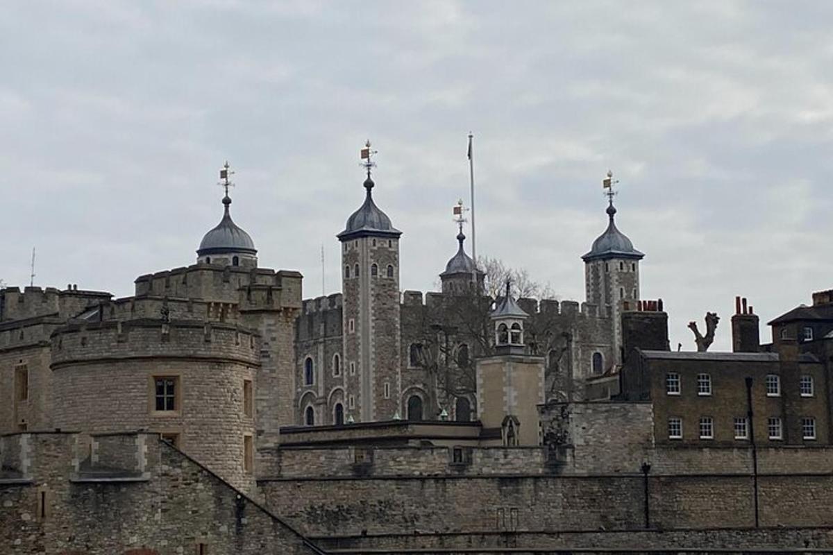 London In A Day Private Tour Entries Included (up to 6 people)