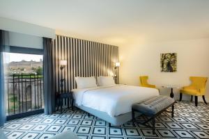 7 nights France bed and breakfast (DoubleTree by Hilton Carcassonne, France) flights included
