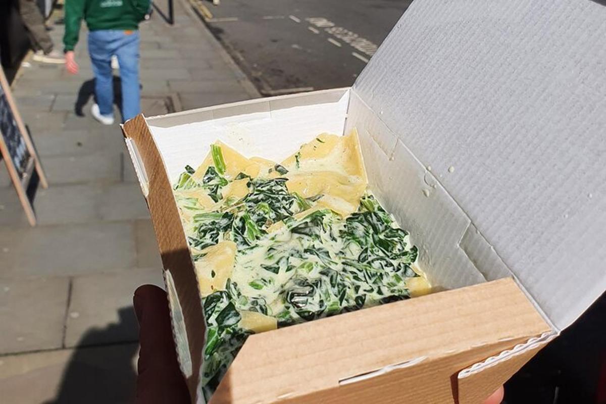 Food & drink walking tour in South East London. Bermondsey - Borough Market.