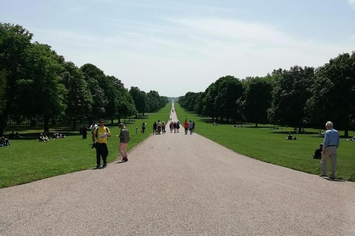 Wonderful Windsor Black Taxi Tour London