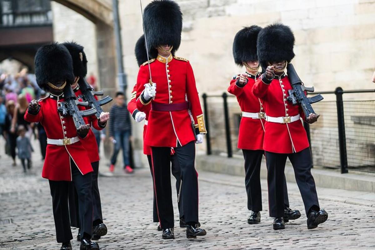 Tower of London and Crown Jewels Tour
