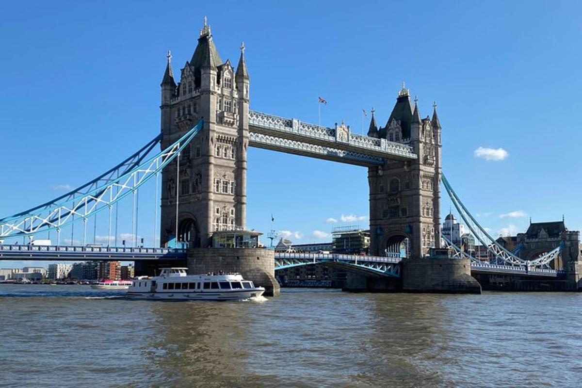 Tower of London & Westminster Abbey VIP Tour with expert guide