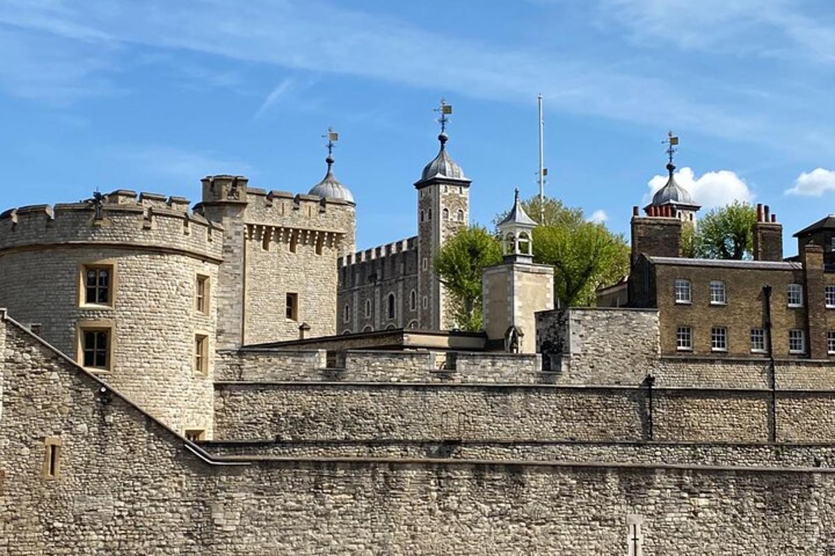 Tower of London & Westminster Abbey VIP Tour with expert guide