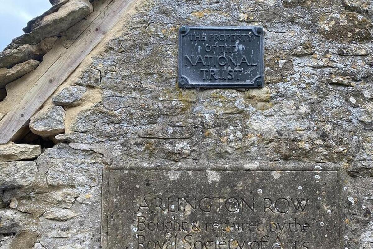 Private Cotswold Villages Day Tour see the beauty of the Villages