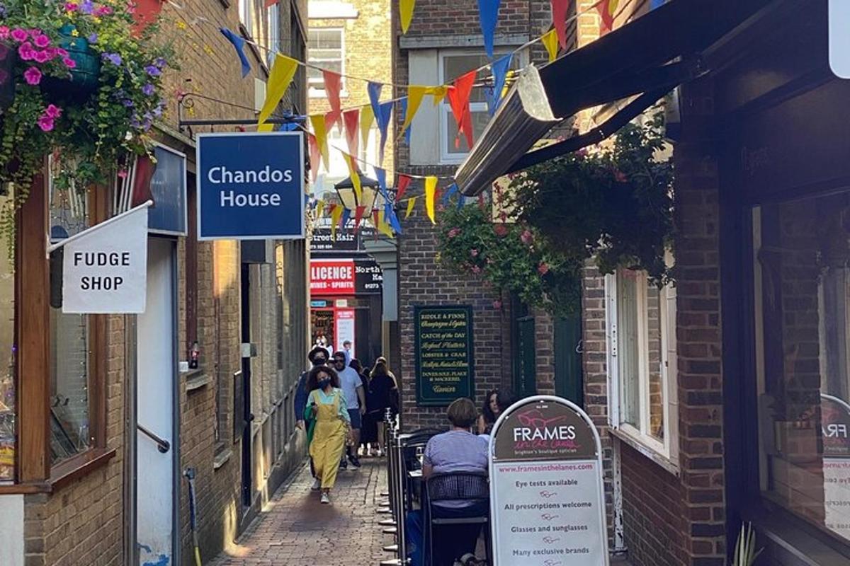Fully Guided History Tour of The City of Brighton
