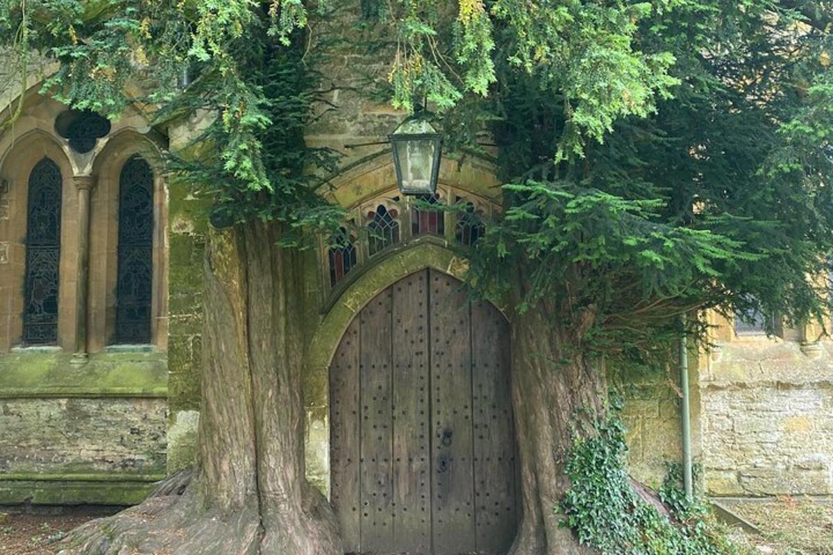 Private Cotswold Villages Day Tour see the beauty of the Villages