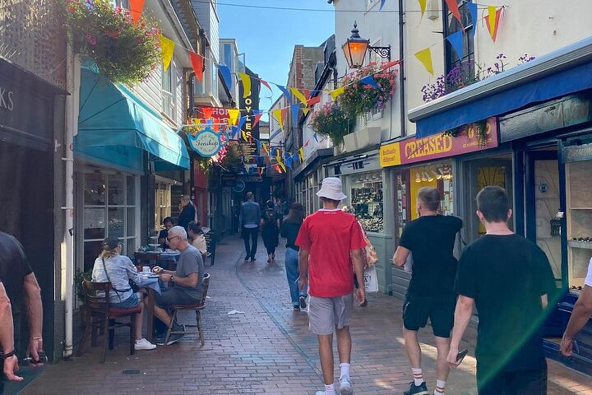 Fully Guided History Tour of The City of Brighton