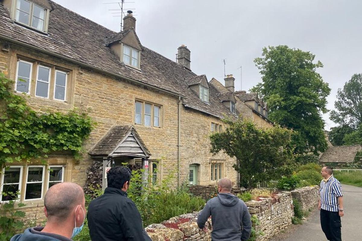 Private Cotswold Villages Day Tour see the beauty of the Villages
