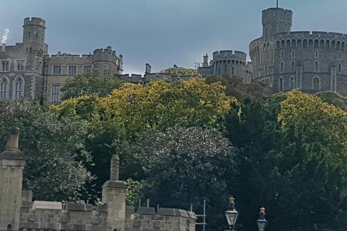 Southampton Cruise Port to London Transfer with Stopover at Windsor Castle