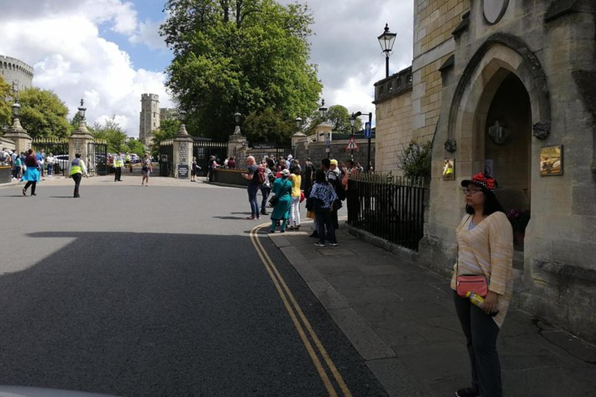 Southampton Cruise Port to London Transfer with Stopover at Windsor Castle