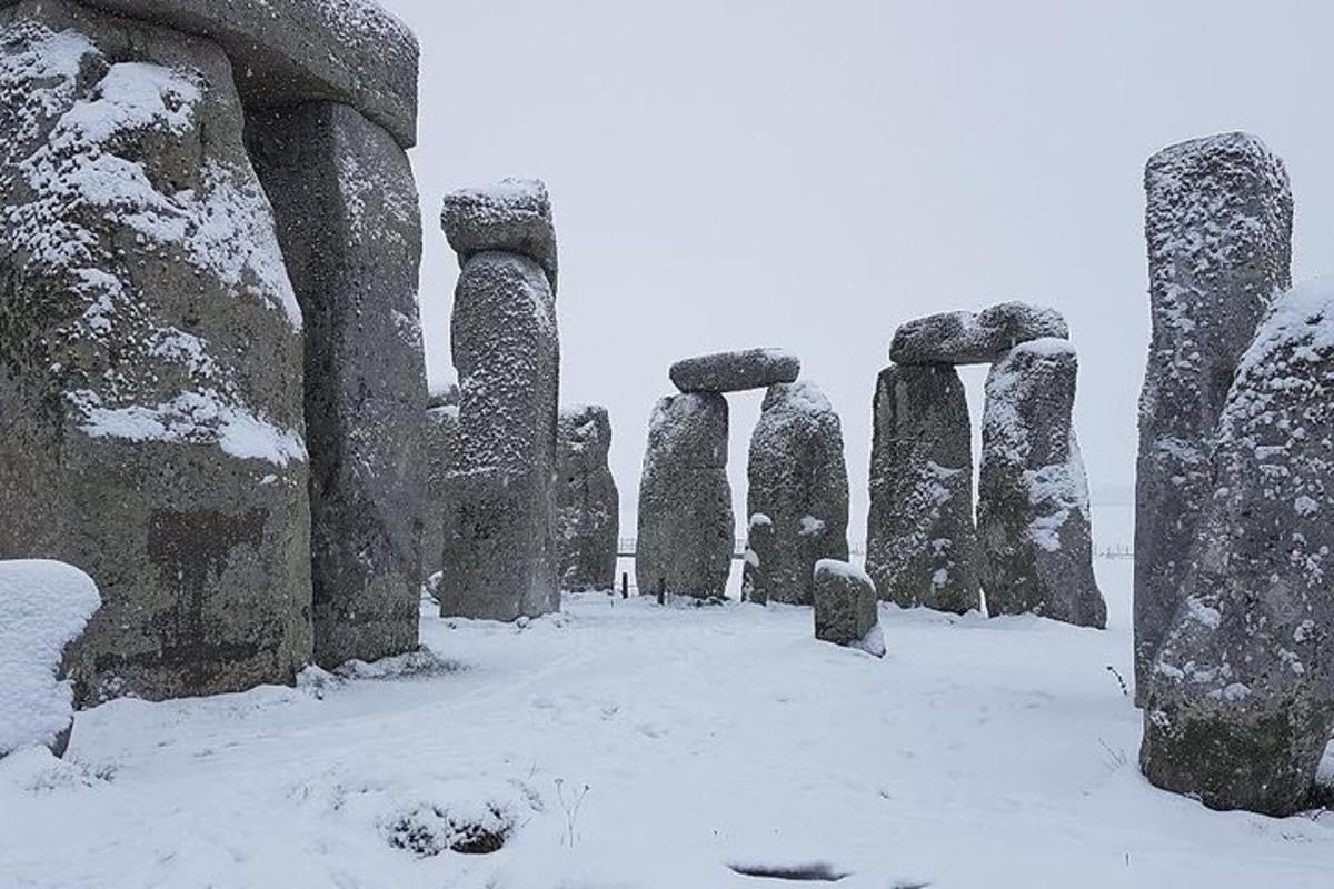 Private Stonehenge, Woodhenge, Avebury Stone Circle from London